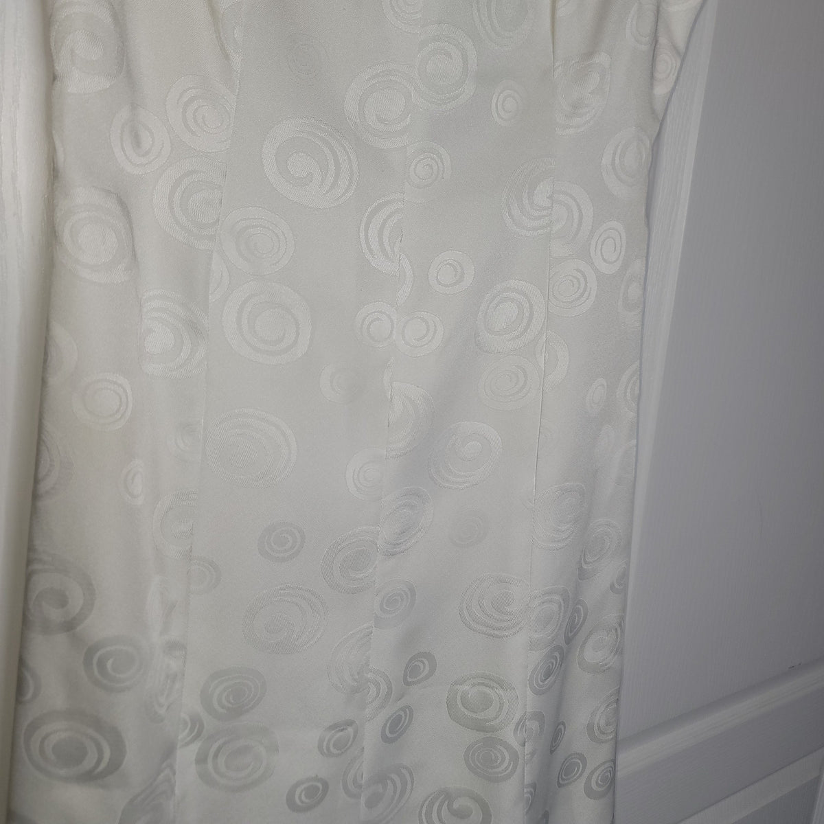 VINTAGE White Sleeveless Geometric Swirl Heavy Fabric Maxi Dress cocktail MEDIUM