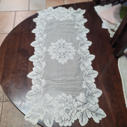 Vintage lacy table runner leaves leaf motif design rectangle white
