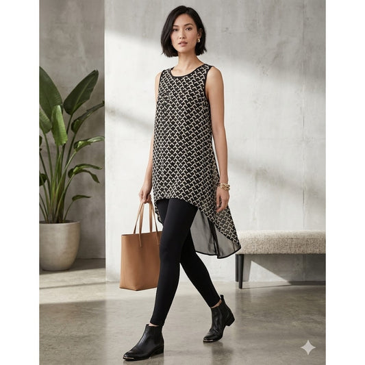 The Limited Black & White Geometric Split Back Tunic Tank Top Small