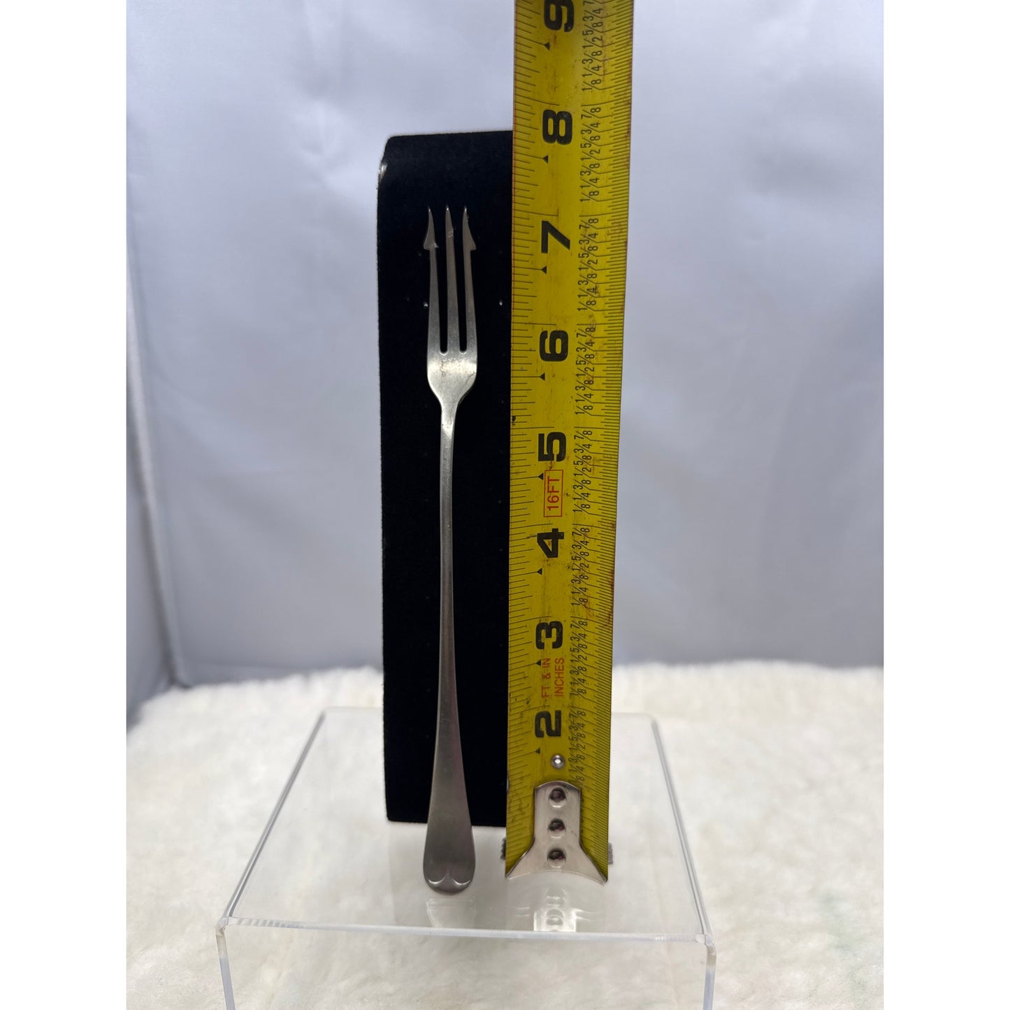 Pickle Fork Daniel and Arter Lion Passant Crown