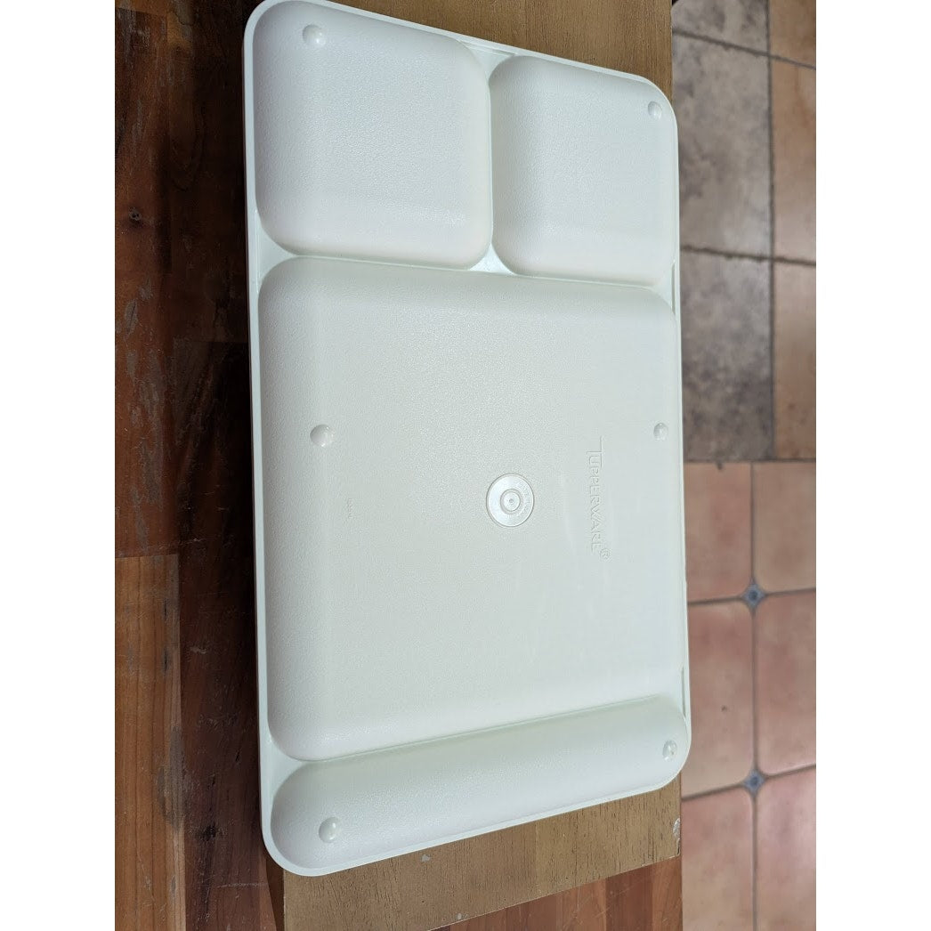 Vintage Tupperware divided lunch/dinner plate TV tray cafeteria-style serve 1535