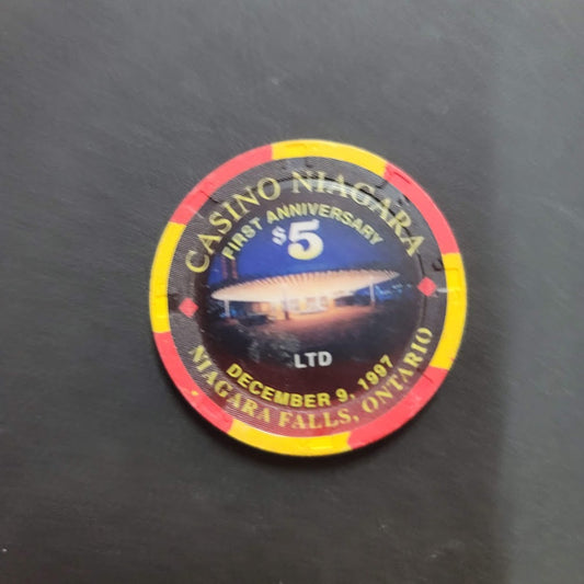 Chip CASINO NIAGARA FIRST ANNIVERSARY $5 December 9 1997 Niagara Falls, Ontario