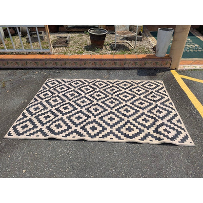 Secondhand Sandies: Aztec Black White Foldable Outdoor Patio Camping  Rug