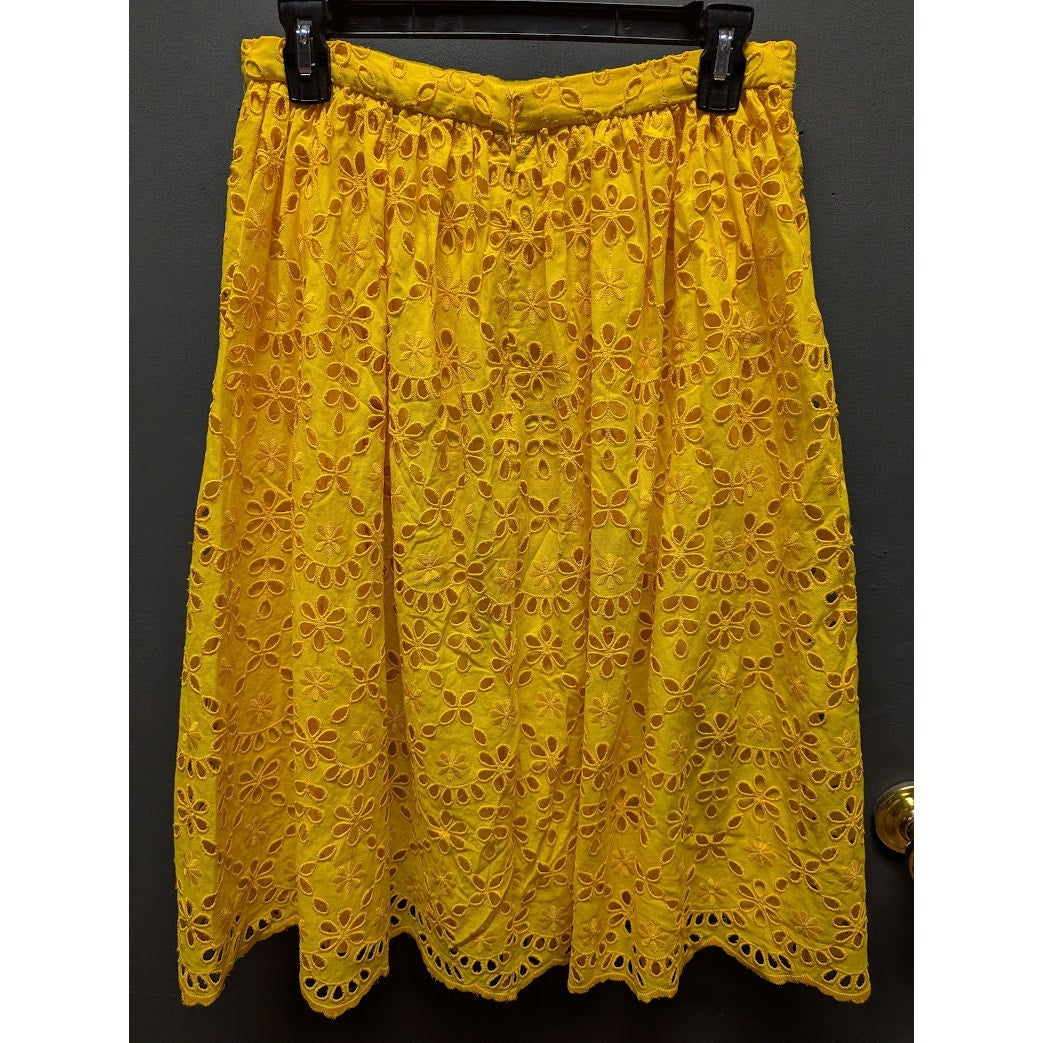 J. Crew Eyelet Yellow Style AK111 Skirt  Size 4 casual summer pockets scalloped