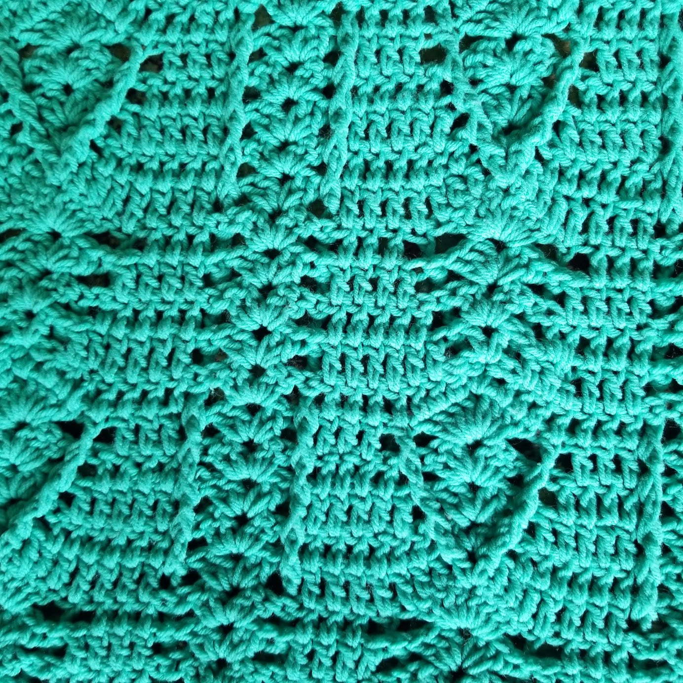 Vintage handmade afghan cover throw Green fringe coverlet blanket 80x50 Queen