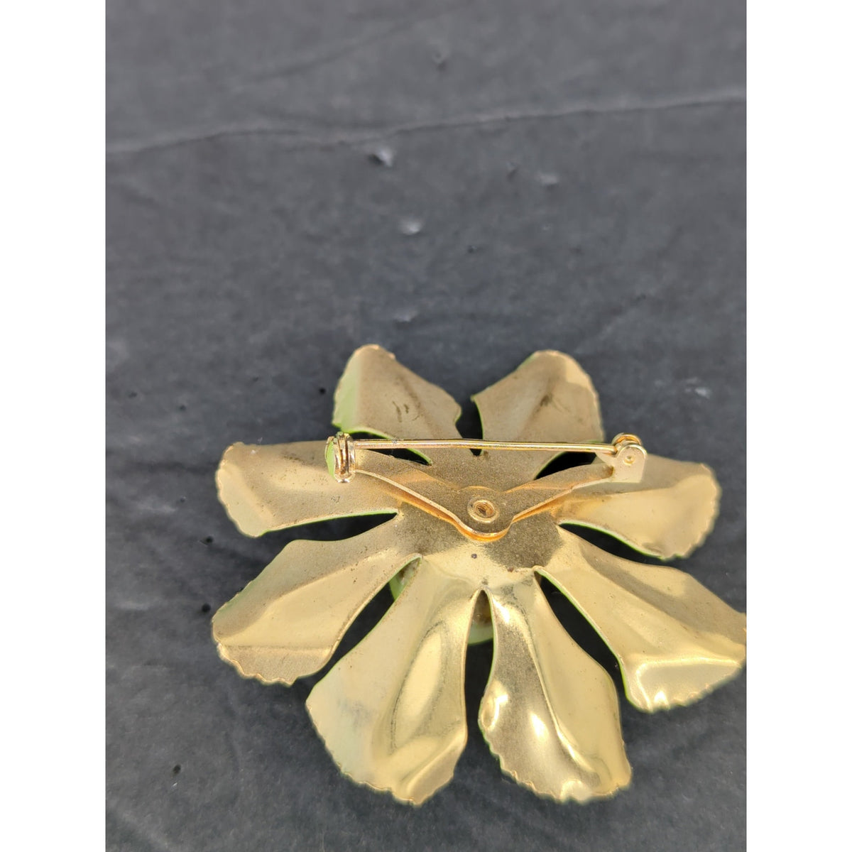 Vintage Enamel Flower Brooch Pin Chartreuse Lime Green Gold Tone Retro
