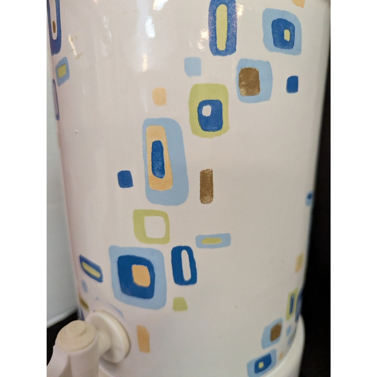 DesignPac Mid Century Modern Geometric Ceramic Beverage Dispenser