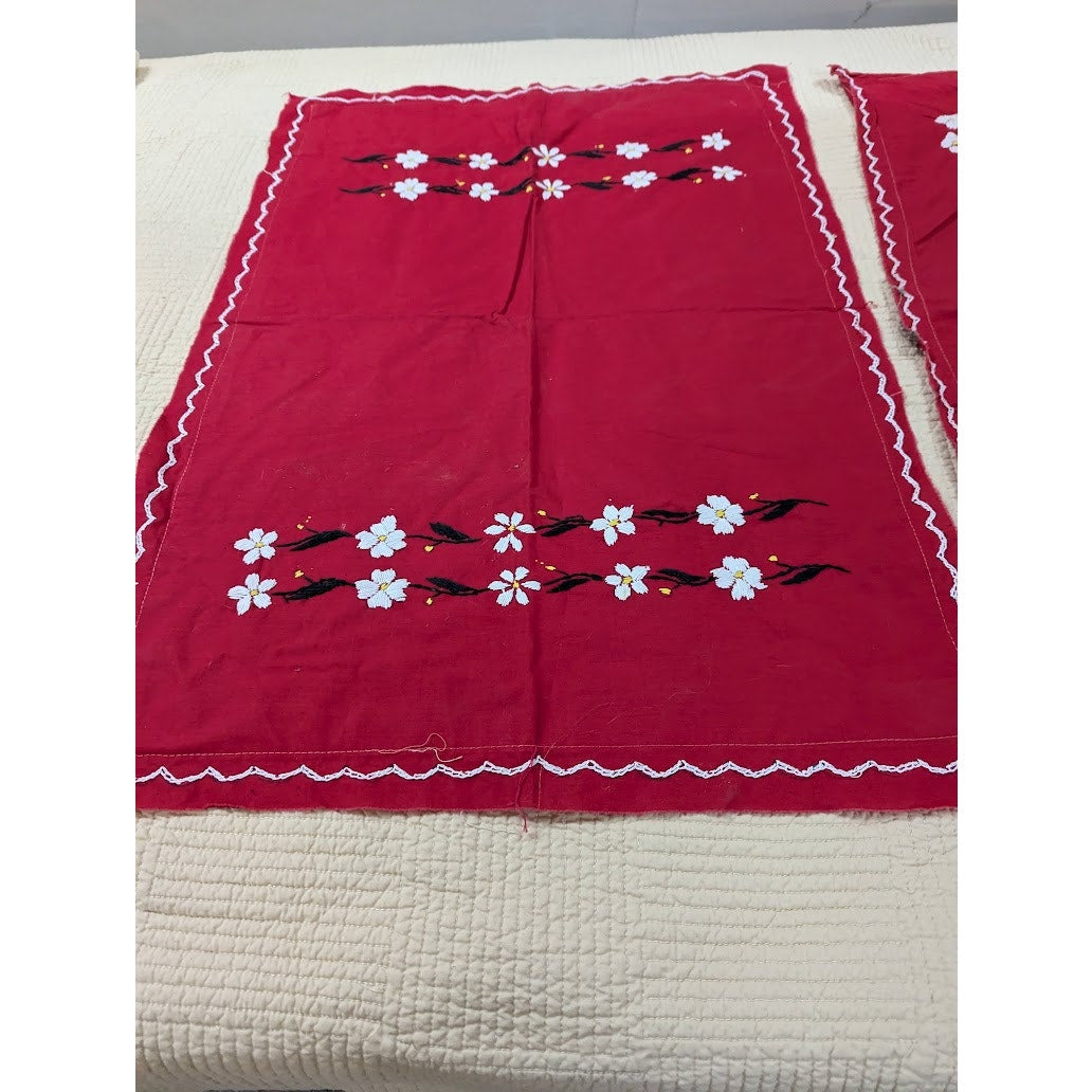 Vintage Cotton Coverlet 2 Shams Queen/Full red white embroidery Floral Medallion