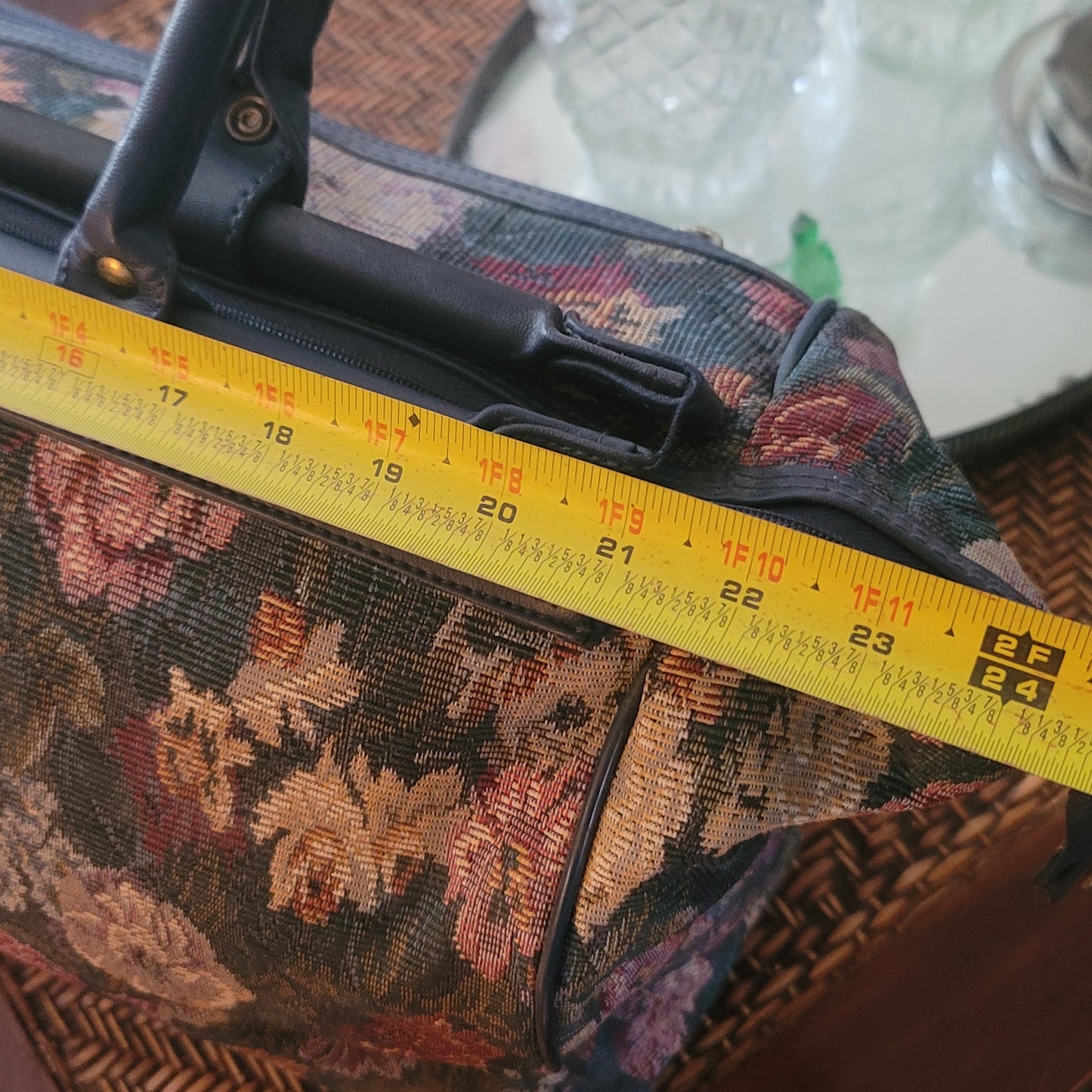 Vintage Concourse Poppins Style Floral Tapestry large carry bag suitcase Luggage