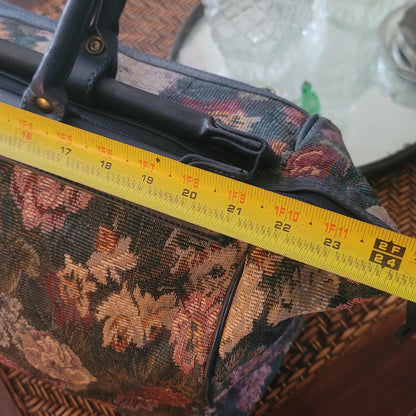 Vintage Concourse Poppins Style Floral Tapestry large carry bag suitcase Luggage