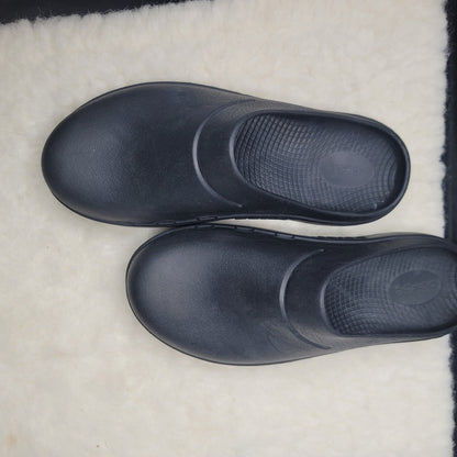 OOFOS OOccloog Recovery Clogs Black Men's 7 / Women's 9 Slip On Mule Slip on