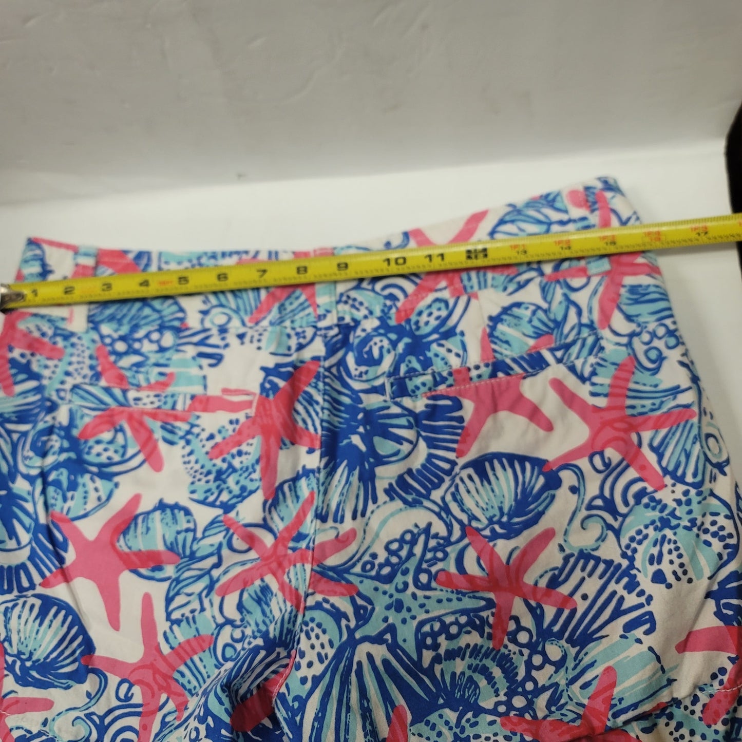 Lilly Pulitzer She She Shells Starfish Callahan Shorts Size 4 Casual NICE