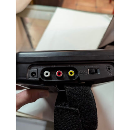 RCA drc69707 PAIR of dvd Player w/Denali storage bag 9" Mobile Dual Screen