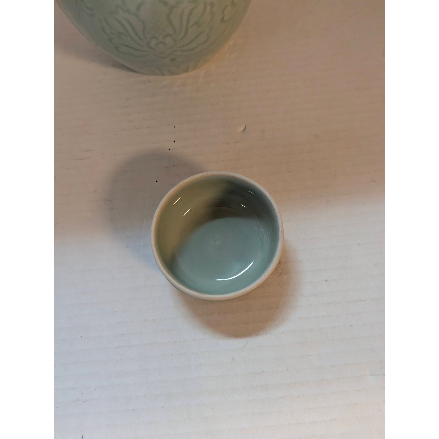 Vintage Chinese Celadon Ginger Jar Chinoiserie Pale Green Ceramic Urn Vase 6"