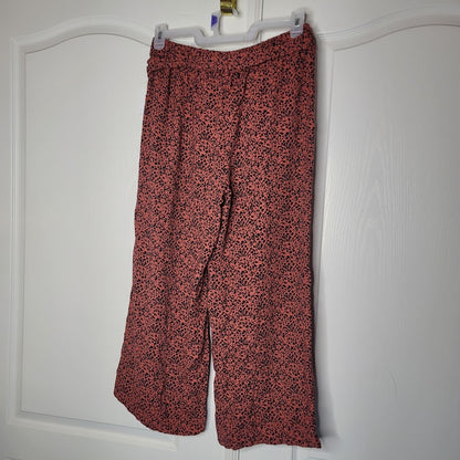 Halogen Size Medium Rust Navy Leopard wide leg gauchos belted capri Pants