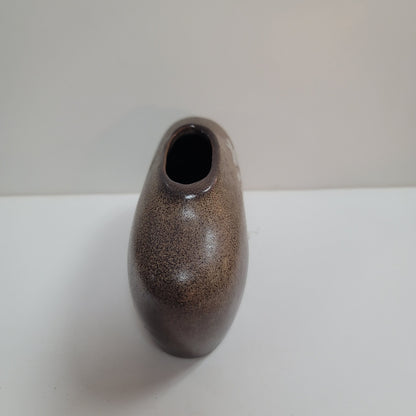 Japanese vase Oblong squatty Signed Earthtones Beauty Law Emotions Happy