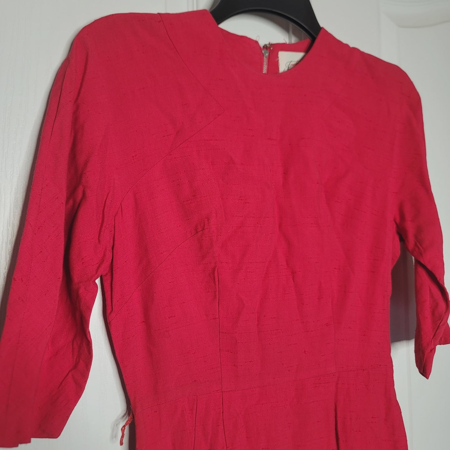 Vintage FOREVER YOUNG 50s red 3/4 Sleeve Textured Dress Cotton WIGGLE Casual