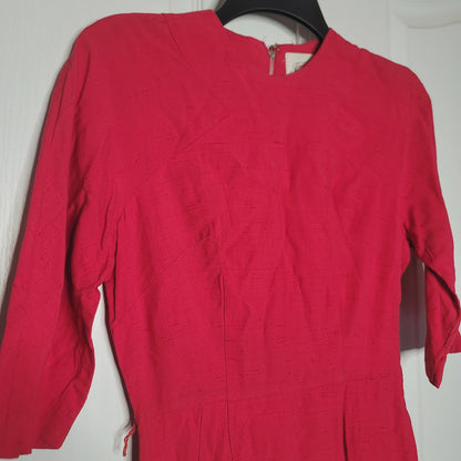 Vintage FOREVER YOUNG 50s red 3/4 Sleeve Textured Dress Cotton WIGGLE Casual