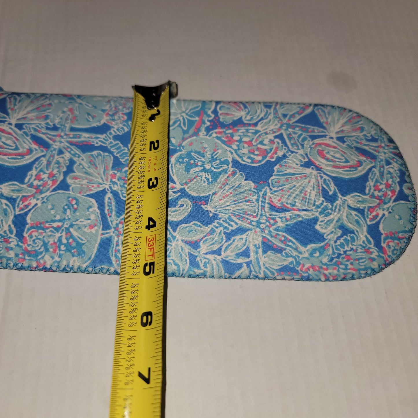 Lilly Pulitzer wine neoprene tote Pop Pop into Deep Print Travel Beach Bottle