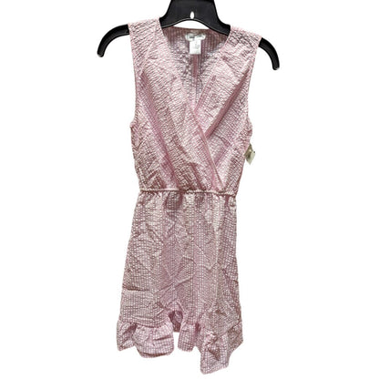 Love Ady Vneck Small Pink white Seersucker sleeveless short dress elastic waist