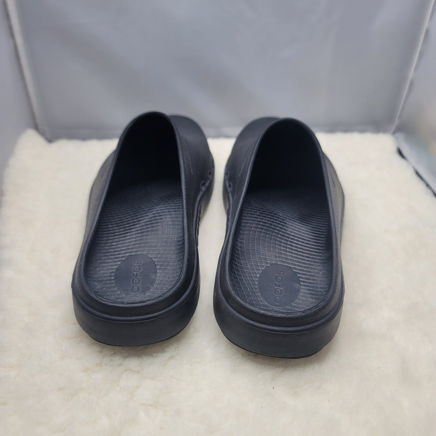 OOFOS OOccloog Recovery Clogs Black Men's 7 / Women's 9 Slip On Mule Slip on