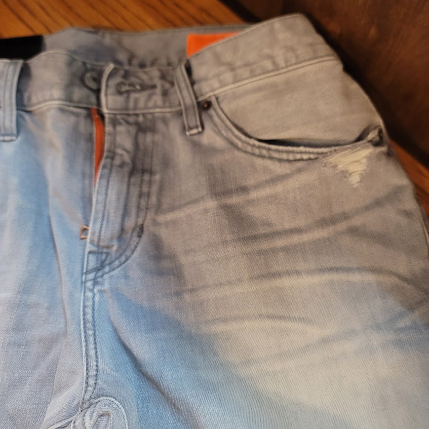 NWT Jean Shop Mick Slim Regular Distressed Jeans Light Wash 33x32
