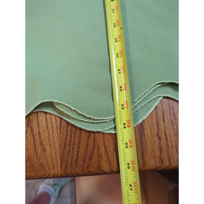 Vintage 1970s Avocado Green Rectangular Tablecloth with Scalloped Edge