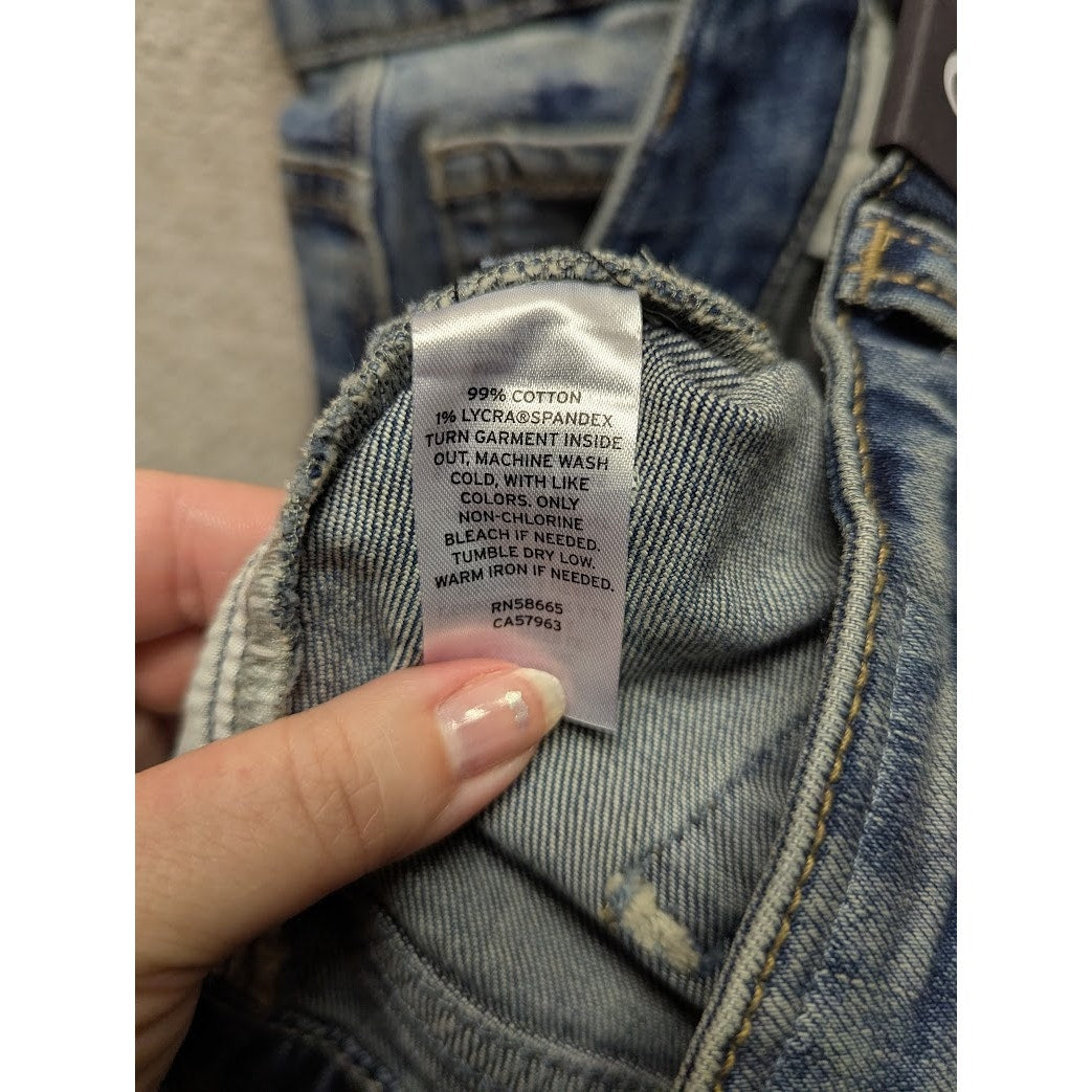 Treasure Bond Foster Boyfriend High Rise Destroyed Cutoff Jean Shorts Size 32"