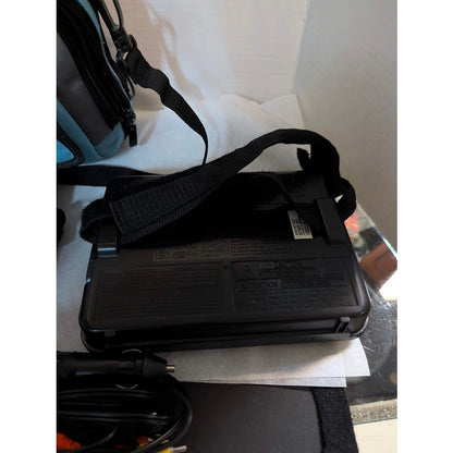 RCA drc69707 PAIR of dvd Player w/Denali storage bag 9" Mobile Dual Screen