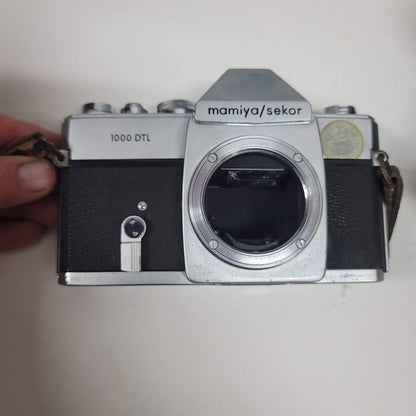 Vtg. MAMIYA Sekor 1000 DTL 35 MM camera, case, strap, Vivitar  55 MM lens