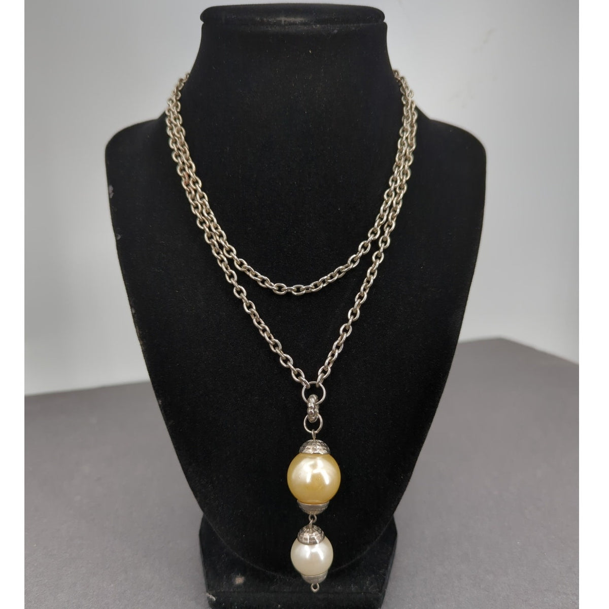 Vintage Fashion Necklace silvertone faux double pearl statement