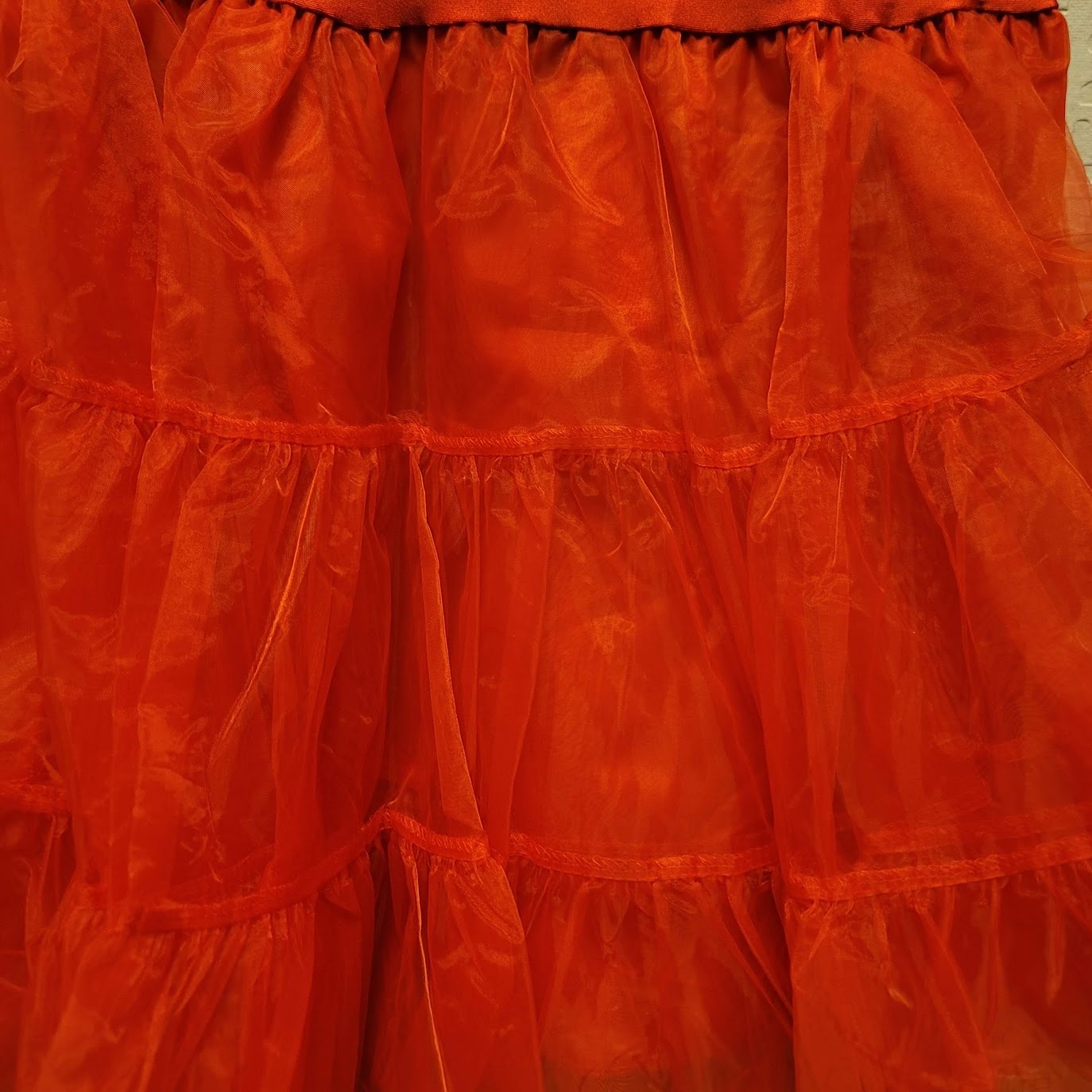 Grace Karin Tutu Petticoat Tulle Slip Skirt Elastic Waist RED Size Medium Tiered