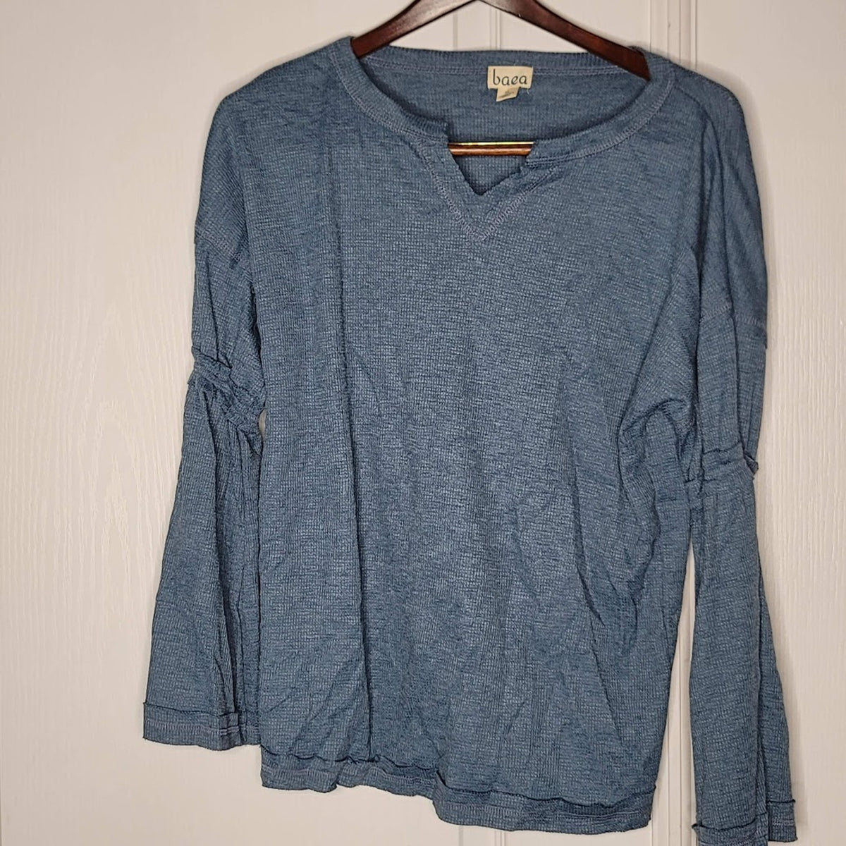 BAEA new X-small thermal shirt top blouse textured blue bell long sleeve Casual
