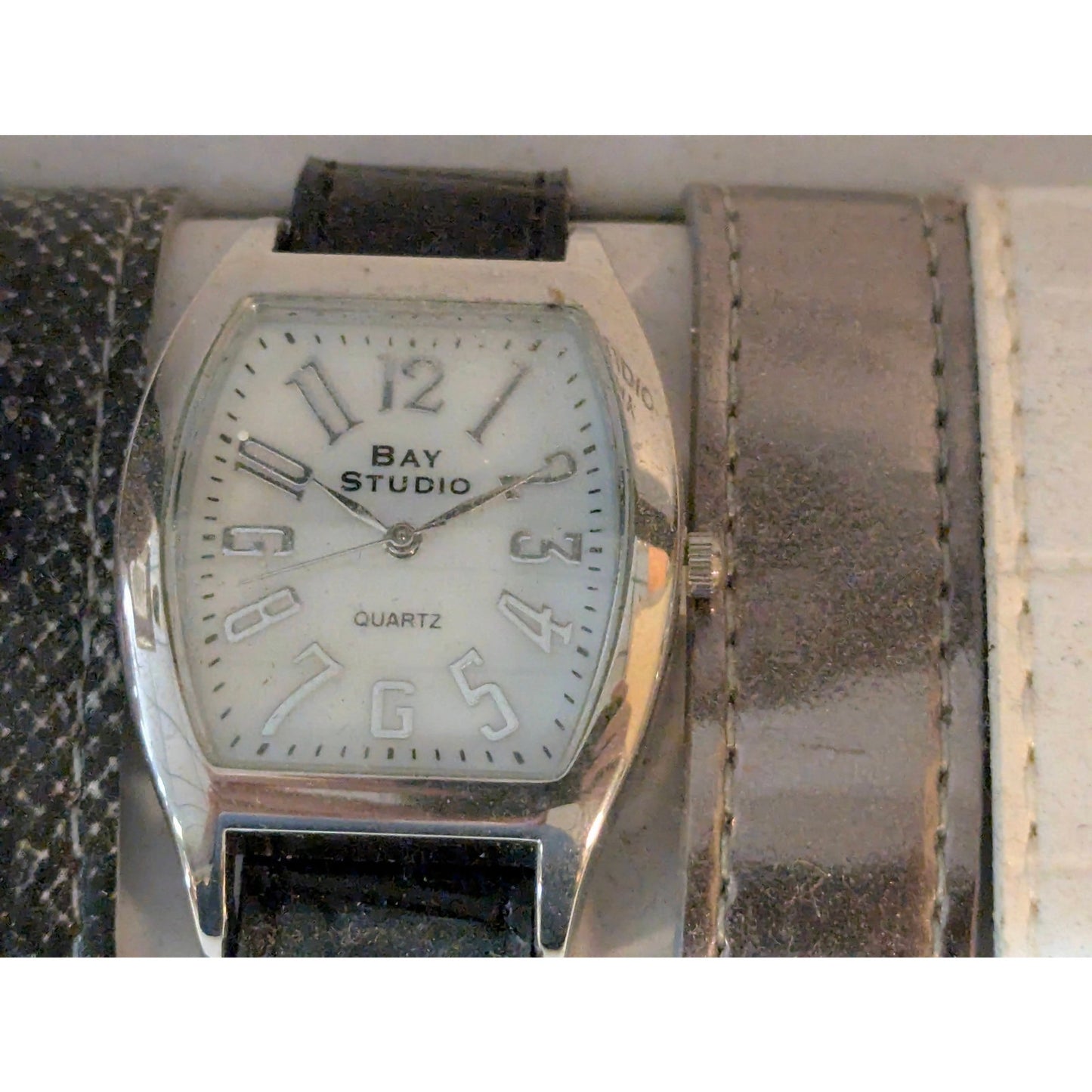 Vintage Bay Studio Interchangeable Watch Gift Set 5 Bands 2 Bezels cases