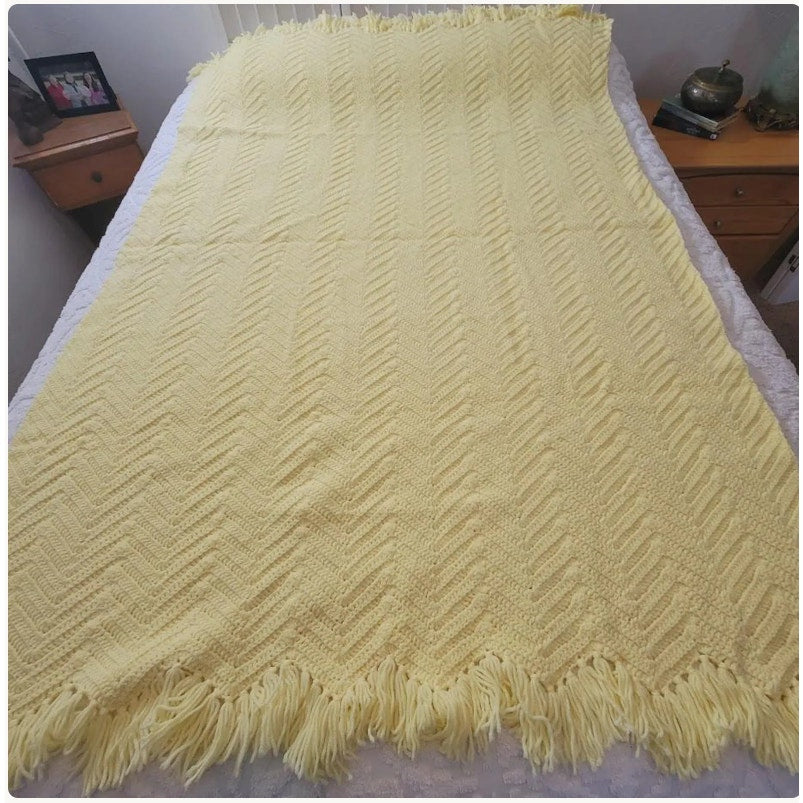 handmade Yellow afghan throw fringe chevron 50" x77" twin zigzag homestead retro