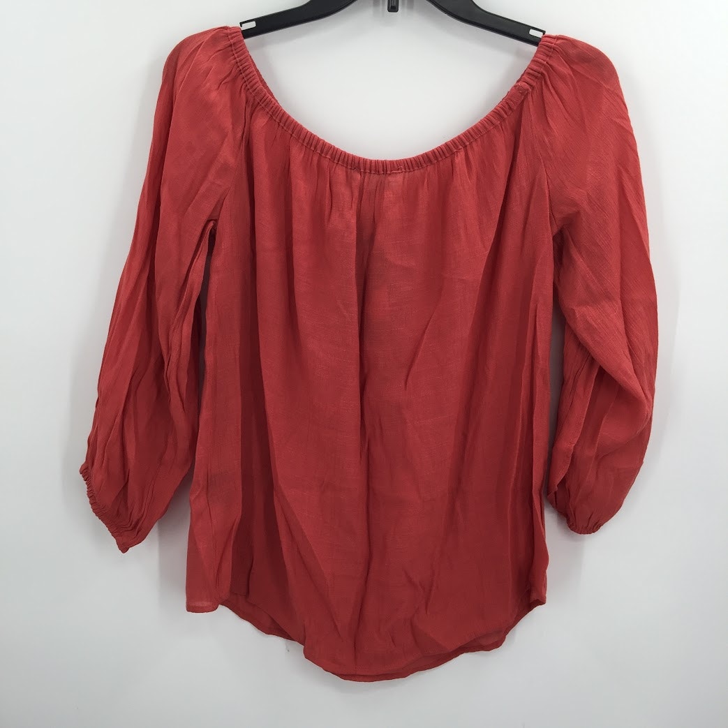 Harve Benard Boho Peasant Top Off Shoulder Gathered Neck Small Salmon NWT
