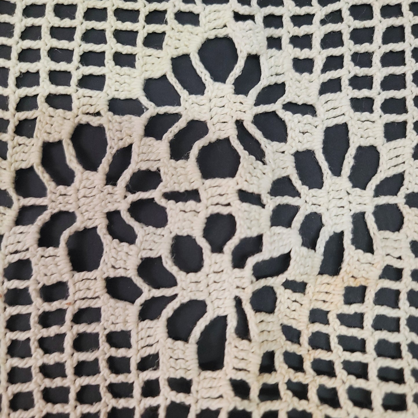 Vintage 2D raised cream and blue doily square handmade crochet