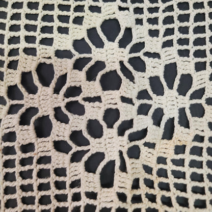 Vintage 2D raised cream and blue doily square handmade crochet