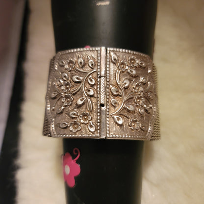 Vintage 925 Wide Mesh Statement Cuff Art Nouveau Floral Relief Artisan Repousse'