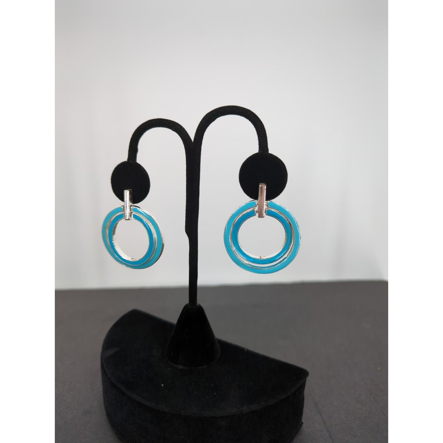 Vintage 80s-90s Silver Tone & Two-Tone Blue Enamel Double Circle Pierced Earring