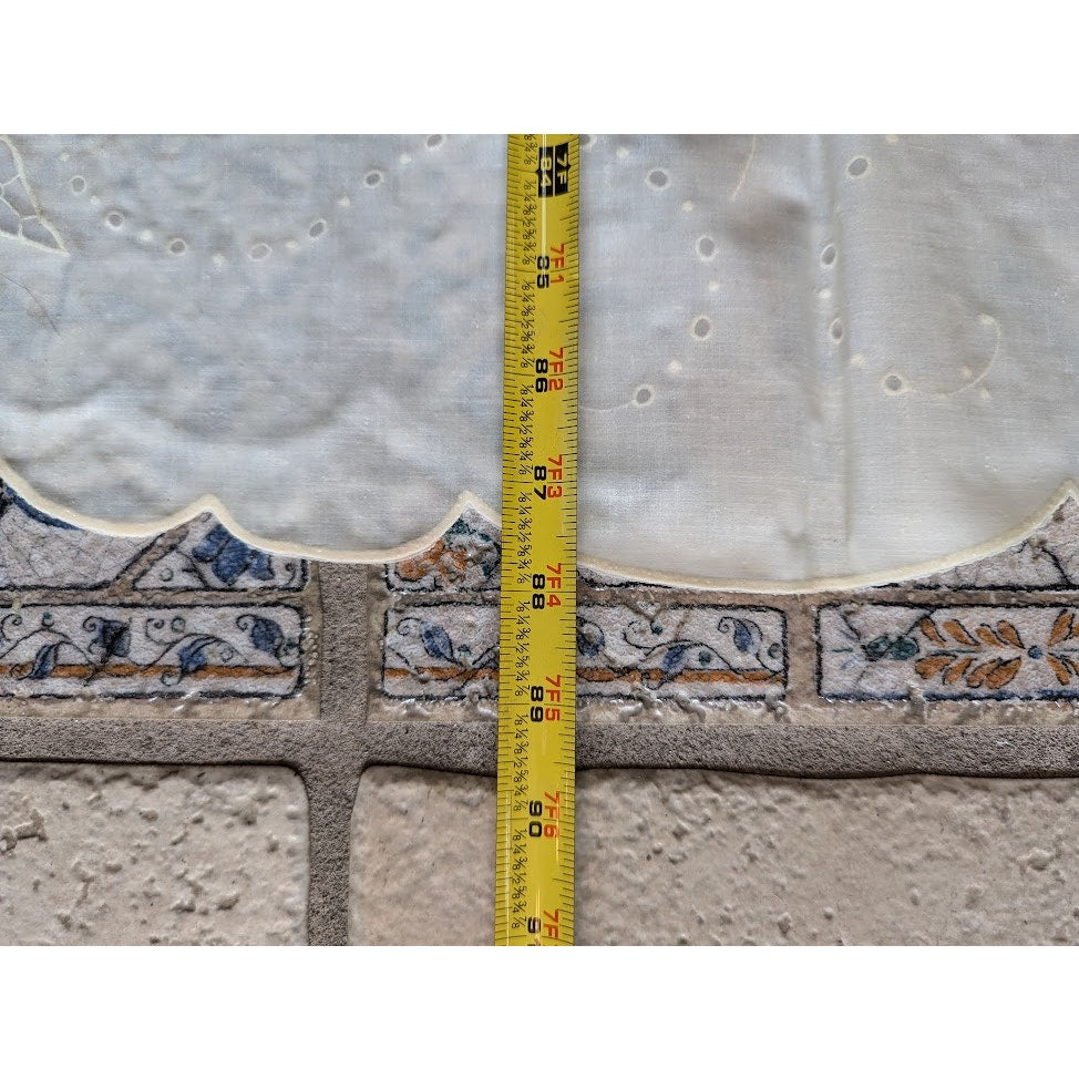 Vintage plastice WIPEABLE oval table cloth faux embroidery pattern 55" x 88"