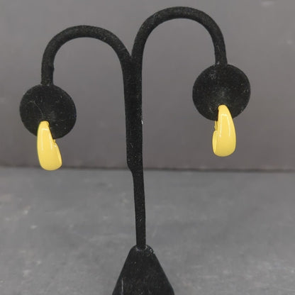 Vintage 1970s Retro Bright Yellow Enamel Gold Tone Hoop Clip On Earrings