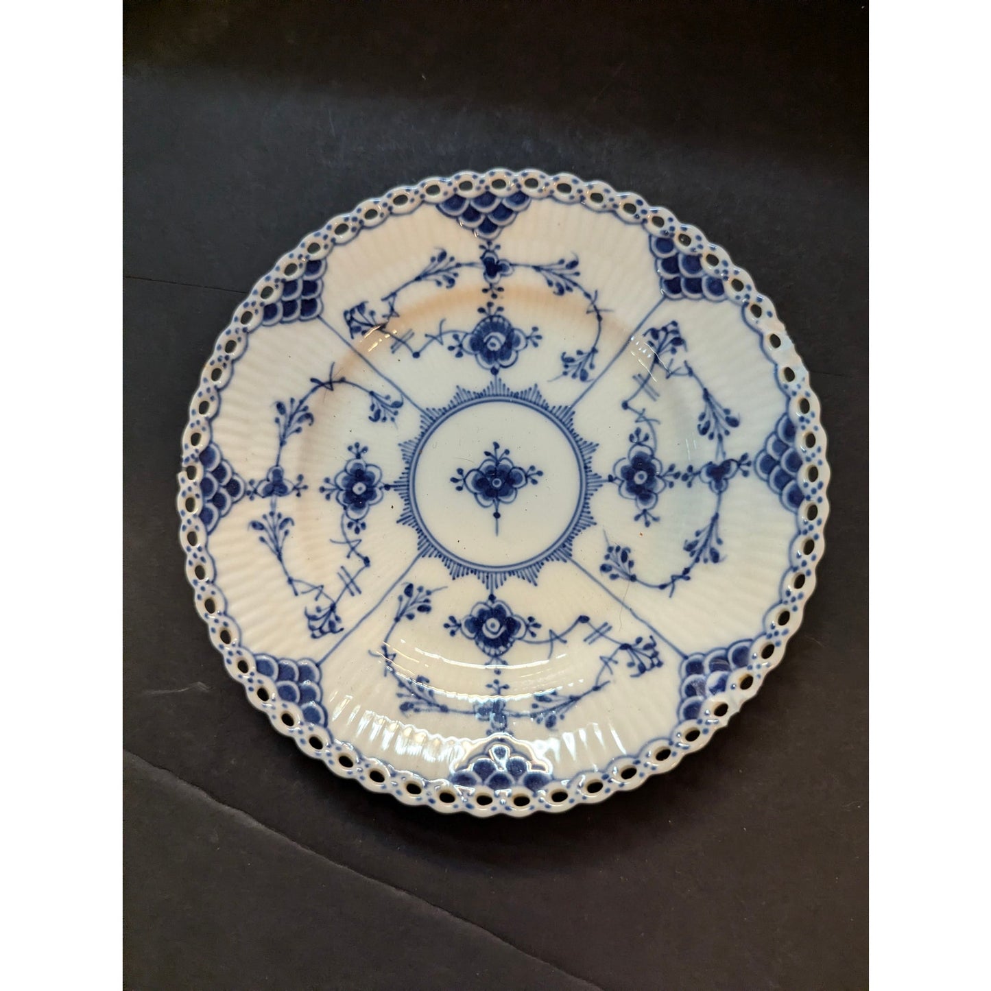 Royal Copenhagen Blue Fluted Full Lace Bread & Butter Plate (#1088)