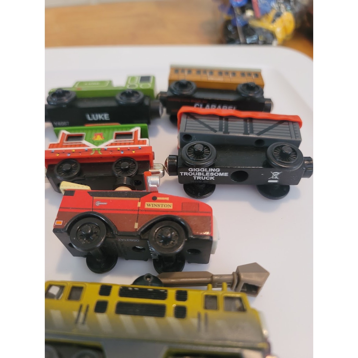 Lot 10  Pre-owned Vintage Thomas & Friends Train Various Magnetic Wood Plastic