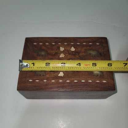 VINTAGE 1950s Anglo Indian Style Rosewood Box Brass Elephants Leaves Inlaid
