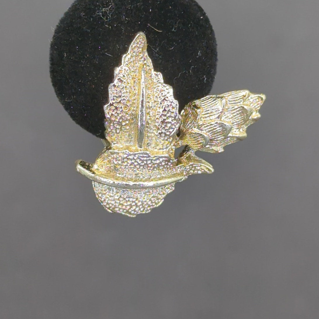 Vintage Gold Tone Textured Wheat Sheaf Leaf Brooch Pin Floral Jewelry