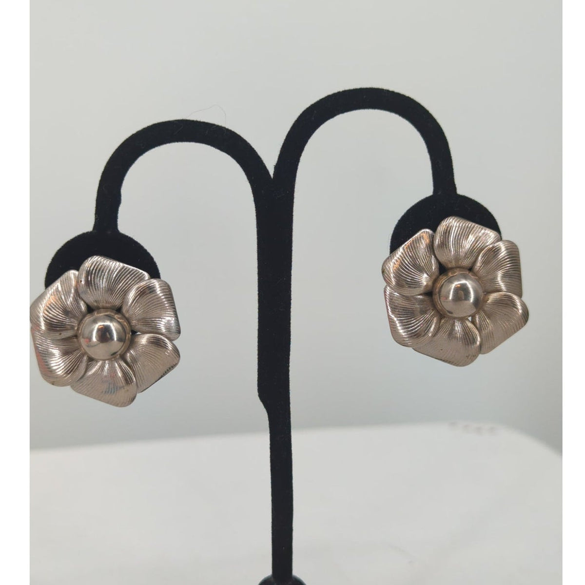 Vintage Silver Tone Sculptural Geometric Flower Clip On Statement Earrings Retro