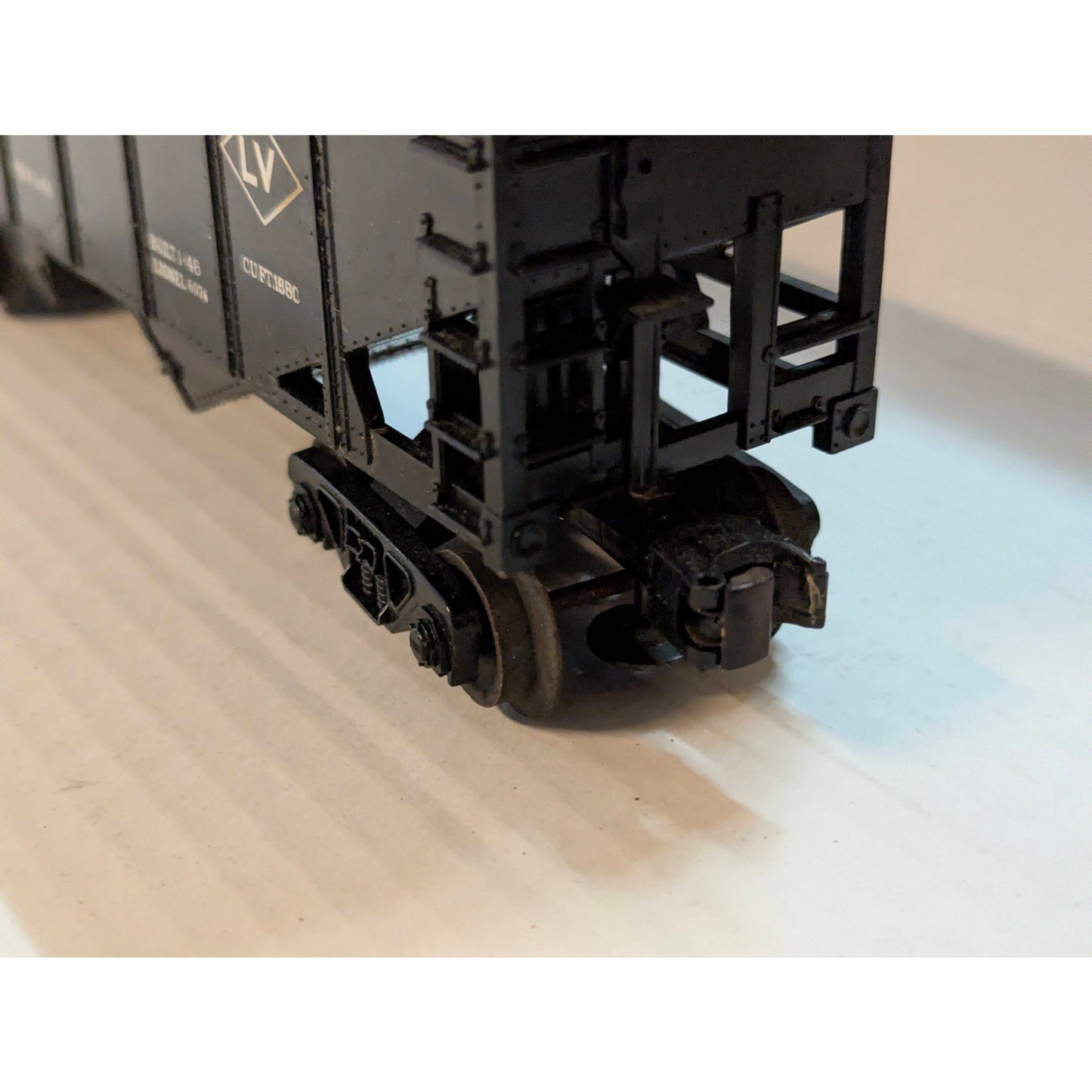 Lionel Vintage O Gauge Black Lehigh Valley Hopper Car 25000
