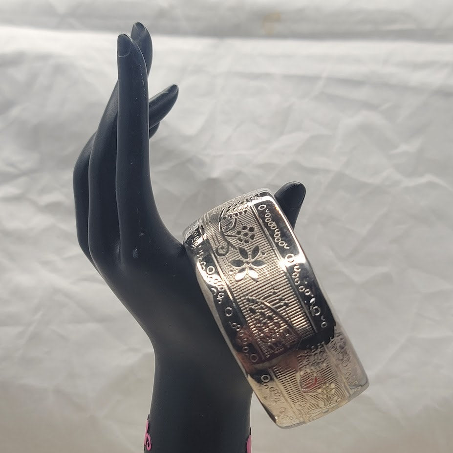 Vintage Etched Silver Tone Bangle Bracelet Floral Pattern Boho Festival