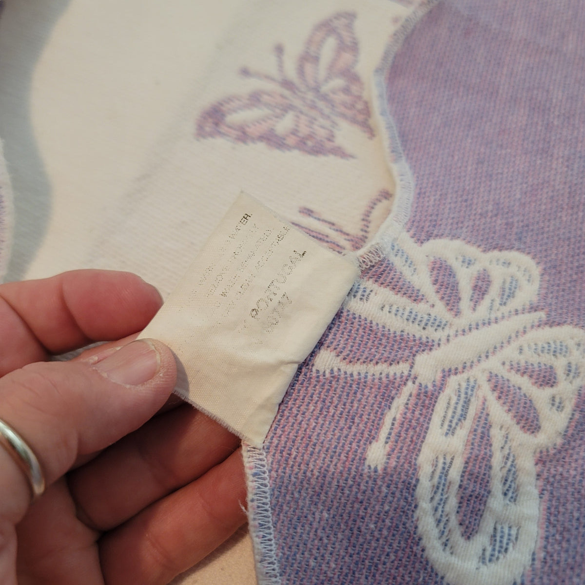 Reversible purple butterfly scalloped edge coverlet blanket bedspread Full Queen